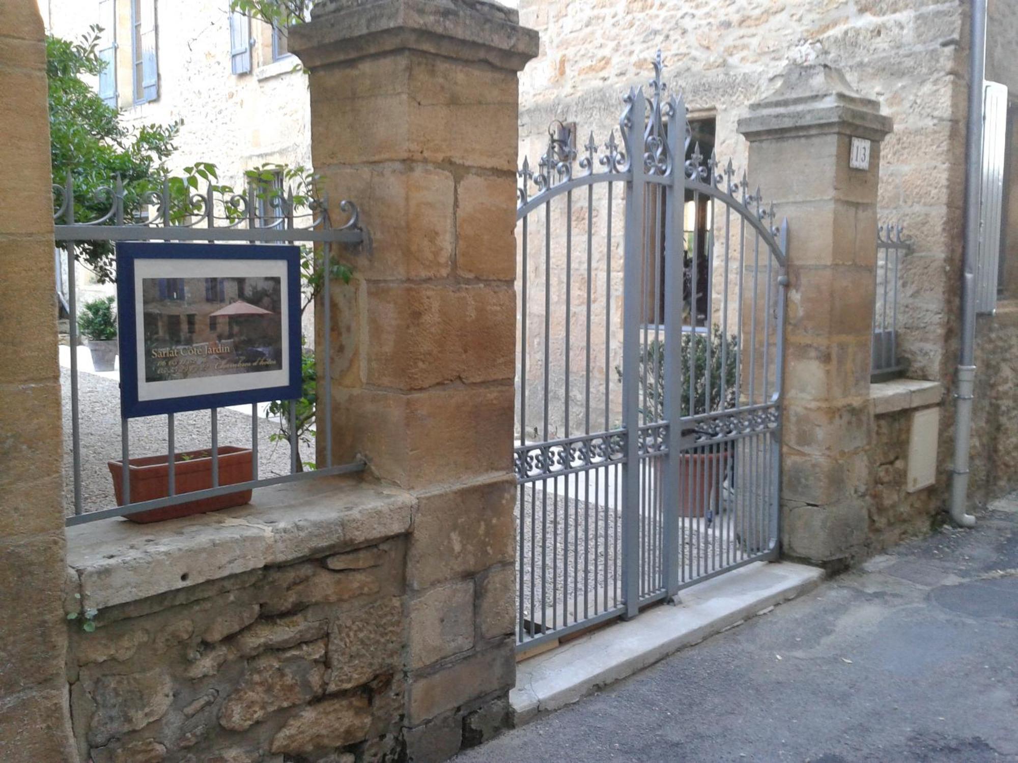 Sarlat Cote Jardin Hotel Екстериор снимка